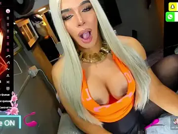 Stripchat Sex Cam of Dominant_DriftedDoll