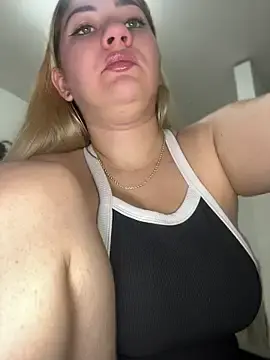 Stripchat Live Sex Cam of Celestedubois