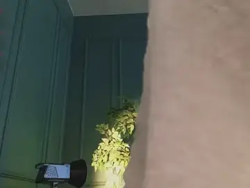 Stripchat Free Porn Cam of slow_flower