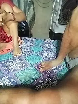 Stripchat Sex Cam of Super_bhabhi_Indian
