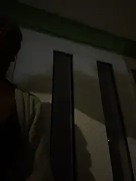 Stripchat Live Sex of sweetsarabig22cm