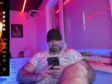 Stripchat Adult Webcam of HAIR-MAN