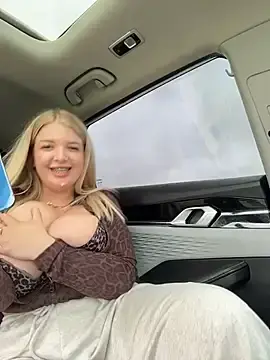 Stripchat Live Sex Cam of OdriOlsens