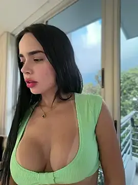 Stripchat Watch Live Sex Cams of GeorginaJones