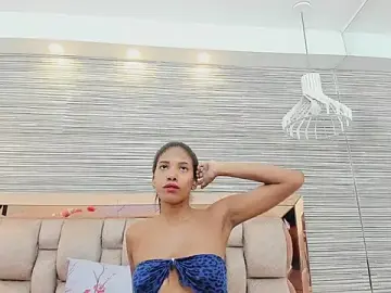 Stripchat Watch Live Sex Cams of ikia_lopez_