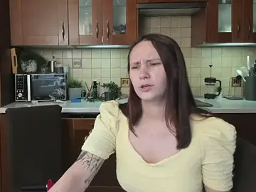 Stripchat Free Porn Cam of HotCaramellsTV