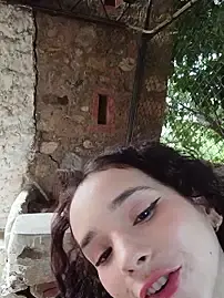 Stripchat Free Porn Cam of sweet_outdoor_charm