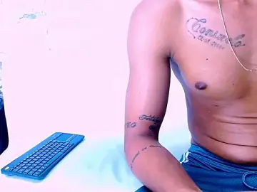 Stripchat Adult Webcam of Harin_Prize
