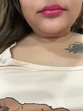 Stripchat Live Sex Cam of Rosy_BabyDoll