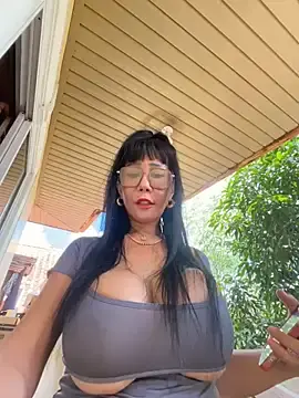 Stripchat Live Sex Cam of sweetieme