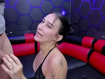 Stripchat Free Porn Cam of Blow2job-Lat