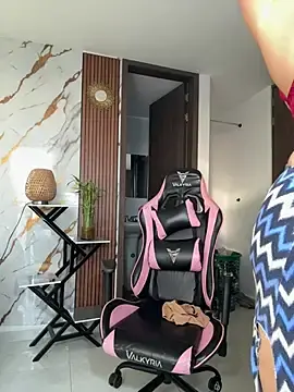 Stripchat Live Sex Cam of sweetmuslim01