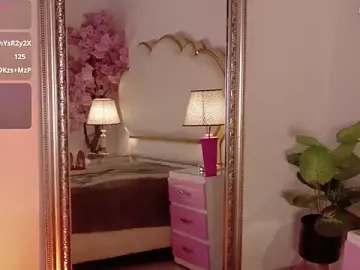 Stripchat Live Sex of SenniaBella