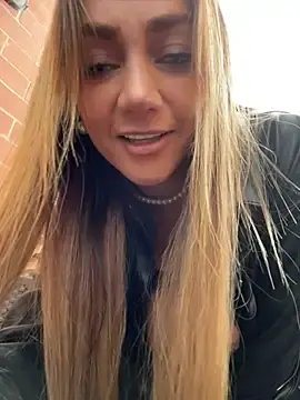 Stripchat Live Sex Cam of Nina_velvet01