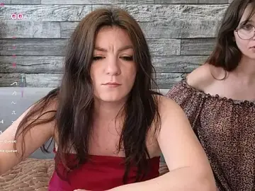Stripchat Free Live Porn of Vika_loves_you