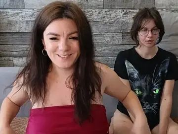 Stripchat Watch Live Sex Cams of Vika_loves_you