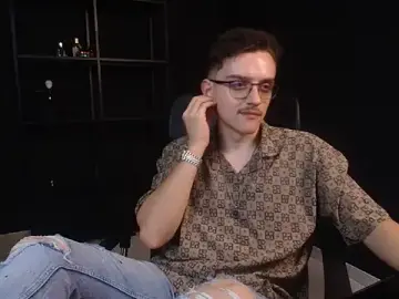 Stripchat Live Sex of FelixStarkk