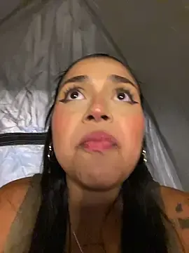 Stripchat Watch Live Sex Cams of Mariangel_11