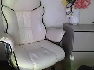Stripchat Live Sex Cam of Mey_112