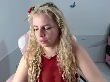 Stripchat Live Sex Cam of HannaBrave