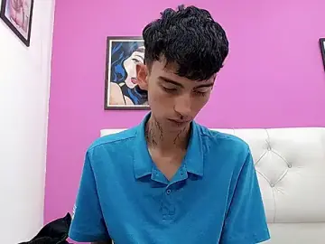 Stripchat Live Porn of ttimy_x_boy