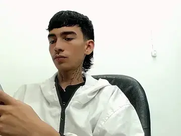 Stripchat Sex Chat of ttimy_x_boy