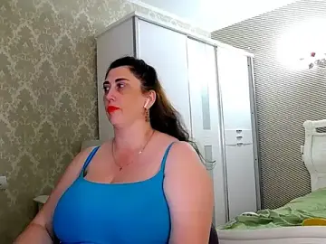 Stripchat Watch Live Sex Cams of Evelyn_Shy