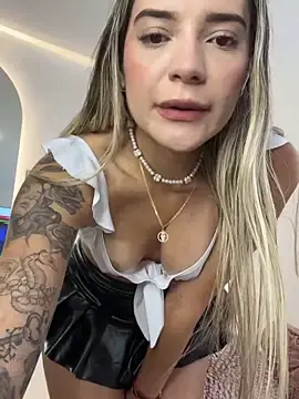 Stripchat Live Sex Cam of mariablonde