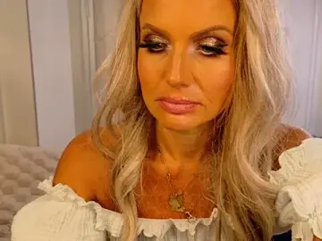 Stripchat Live Sex of Tinkerbell822