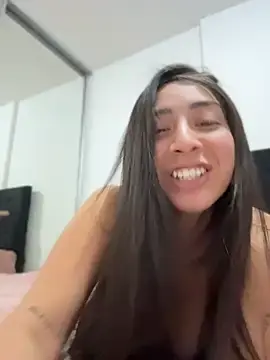 Stripchat Free Live Porn of Lina_soler69