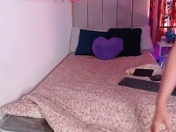 Stripchat Free Porn Cam of Chloe_Brm