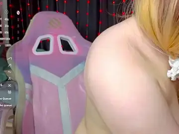 Stripchat Best live sex cam show of ElswythCovil