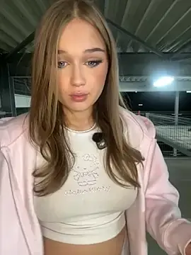 Stripchat Sex Cam of Hannah-2007