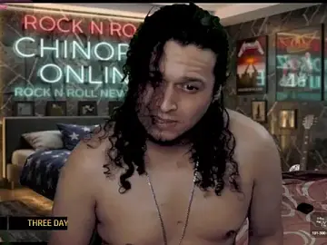 Stripchat Best live sex cam show of chino_roz