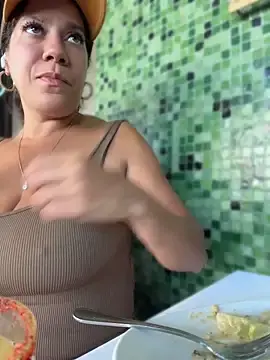 Stripchat Free Porn Cam of Bigbuttbrooklynn