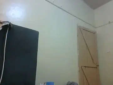 Stripchat Live Sex Cam of Midnightnova1
