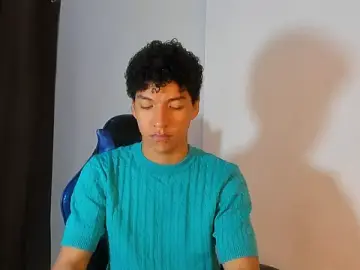 Stripchat Watch Live Sex Cams of Maximiliano_Young