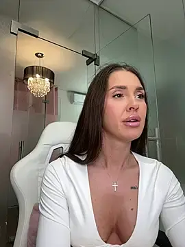 Stripchat Free Live Porn of Anya-Ray