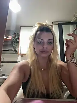 Stripchat Free Live Porn of Noeliagglow