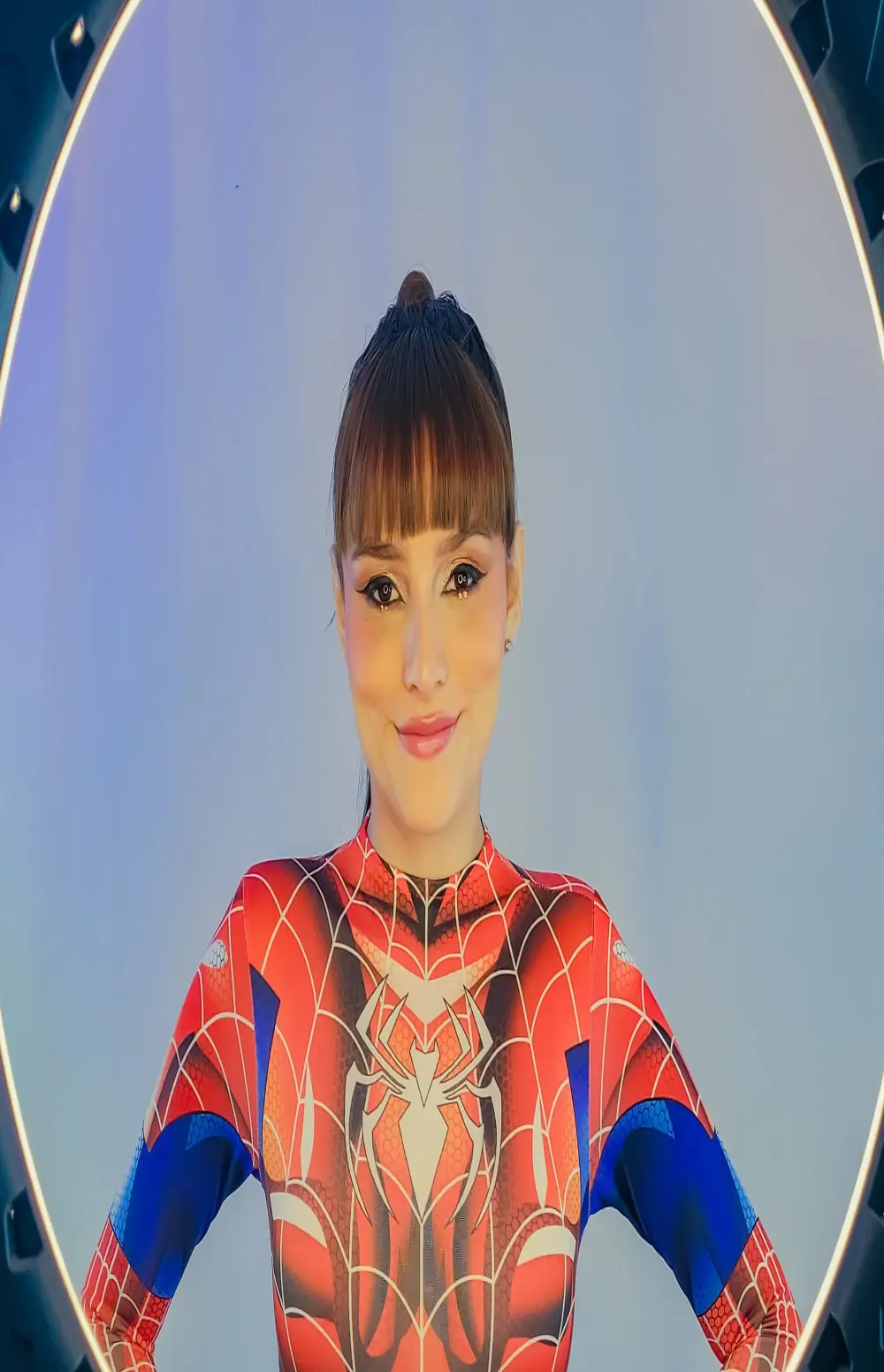 Lucyy-hess