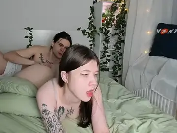 Stripchat Free Porn Cam of lilkimch