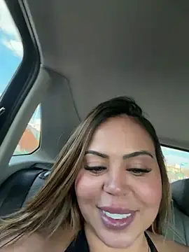 Stripchat Nude Webcam of lariic