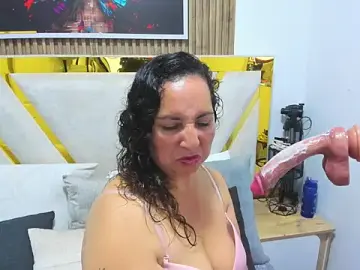 Stripchat Sex Chat of Luna_Naughty1