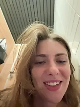 Stripchat Best live sex cam show of MariiD