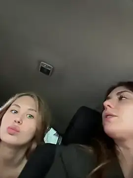 Stripchat Live Sex of MariiD
