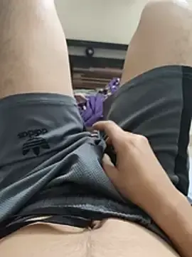 Stripchat Live Sex Cam of nimbinicolas