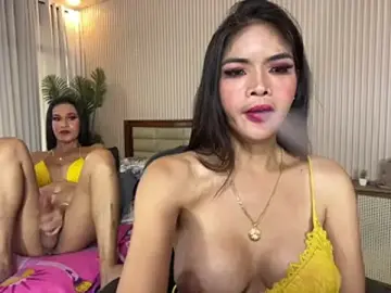 Stripchat Nude Webcam of MagdaXMonique