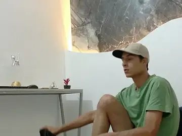 Stripchat Private Sex Chat of cameronsilverman