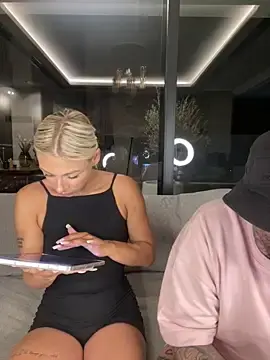 Stripchat Sex Cam of SexOnMyLvL