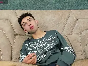 Stripchat Best live sex cam show of erickblaze_wm